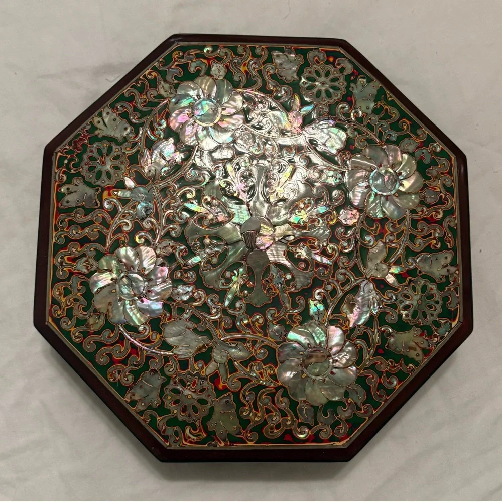 Stunning Vintage Korean Red Lacquer Octagon Mother of Pearl Jewelry Box Najeon - Picture 2 of 10